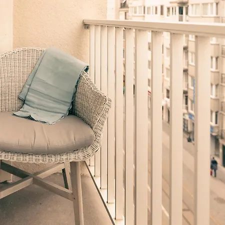 Apartment Ruime 2 Pers Bij Casino Oostende: Geniet Zee, Kunst, En Relax Ostend