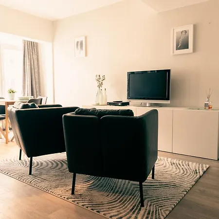 Apartment Ruime 2 Pers Bij Casino Oostende: Geniet Zee, Kunst, En Relax Ostend