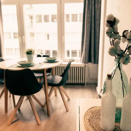 Apartment Ruime 2 Pers Bij Casino Oostende: Geniet Zee, Kunst, En Relax *